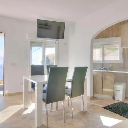 ヴィラ With Private Pool - Mv 3806 カルプ